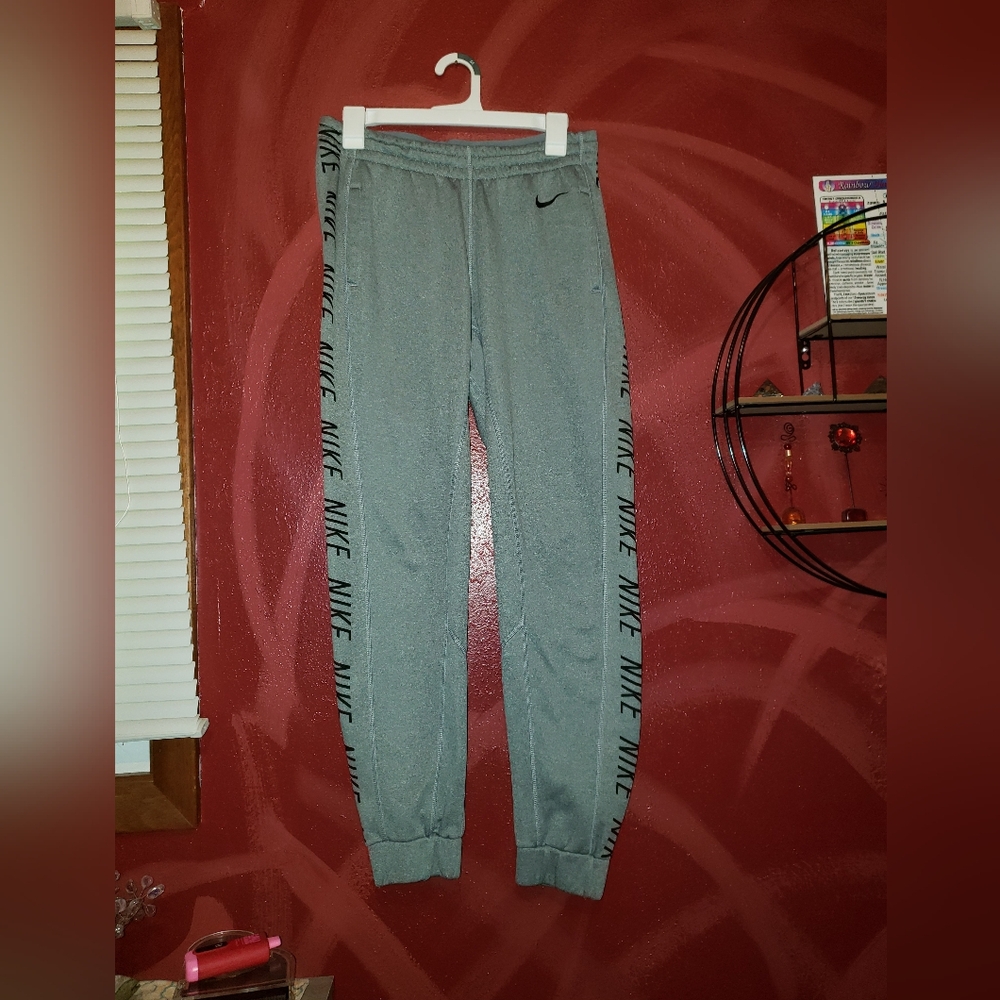 Nike DriFit lined men's jogger pants